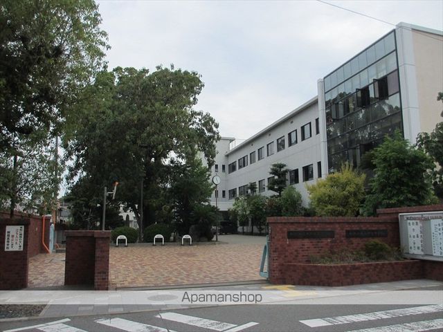 高校・高専　桐蔭高等学校（高校・高専）まで681m