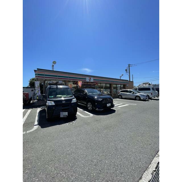 コンビニ　セブンイレブン平塚城所店（コンビニ）まで676m