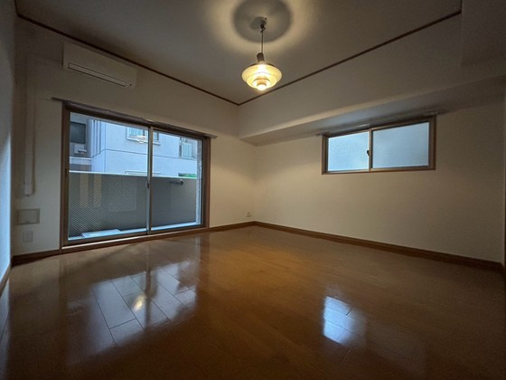 居室・リビング　※別部屋の写真です