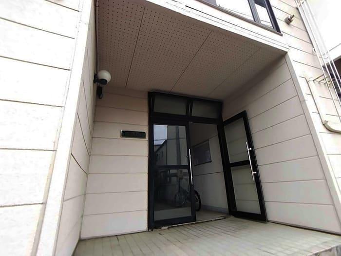 エントランス　エントランス