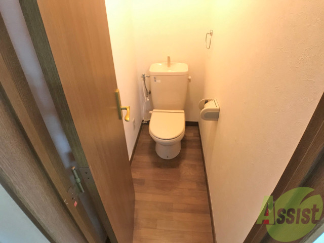 トイレ　トイレは清潔感があり安心して使用できそうです。