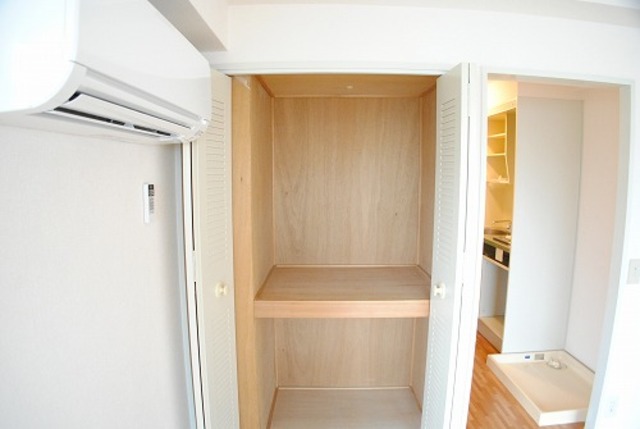 収納　同物件別部屋写真