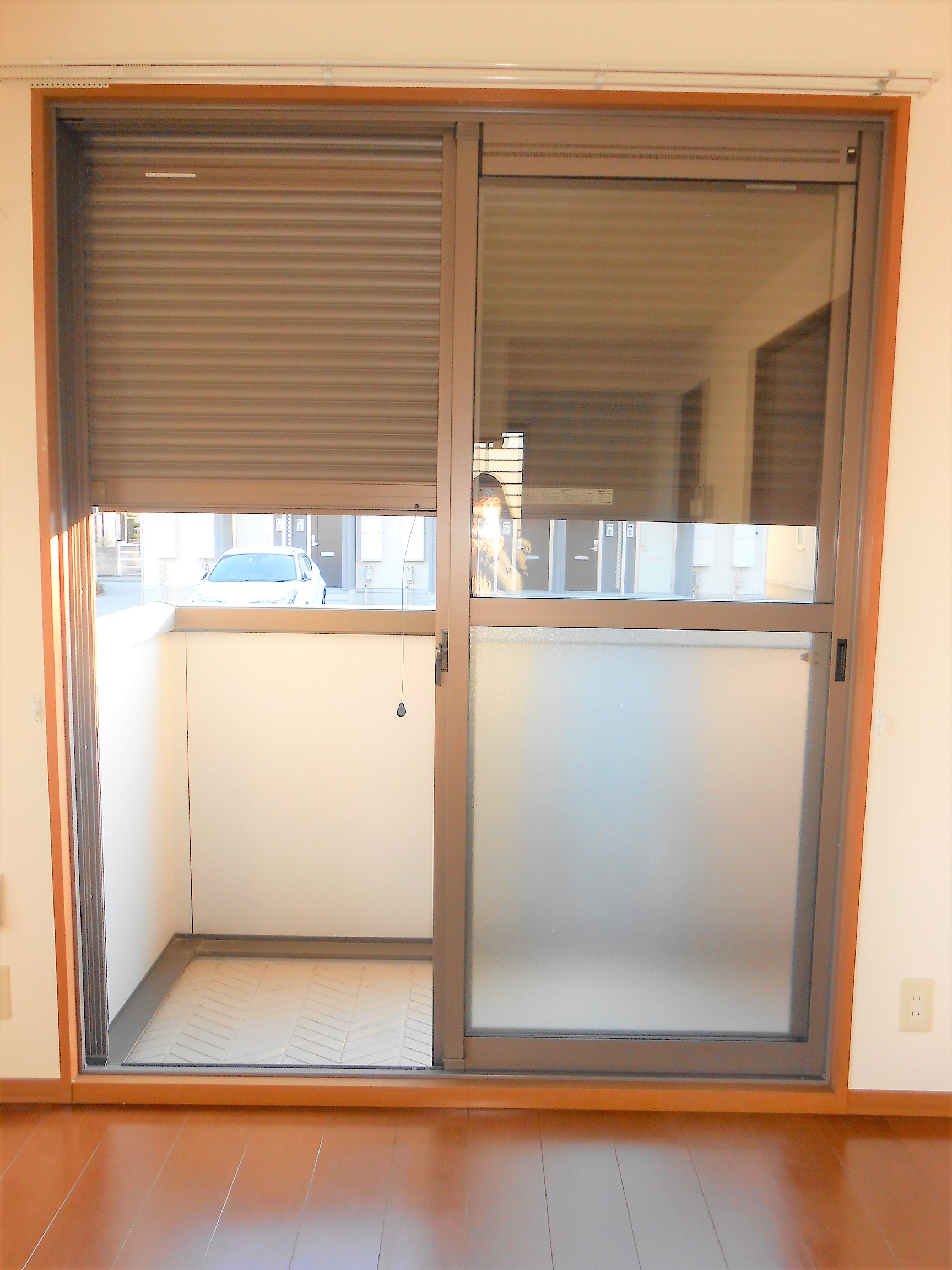 その他設備　2階のお部屋でもシャッター付きで安心です。