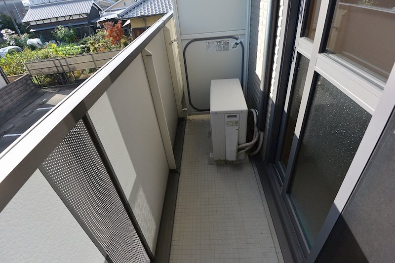 バルコニー　専用庭