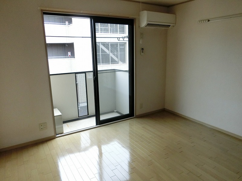 居室・リビング　別室参照