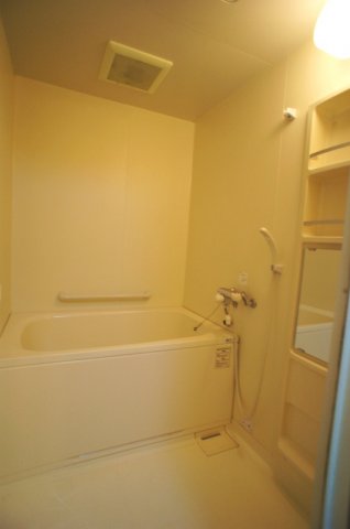 バス・シャワールーム　きれいなお風呂です