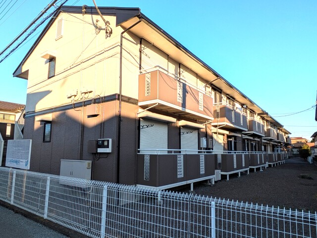 建物外観　☆コンビニやドラッグストアが近隣にあります☆