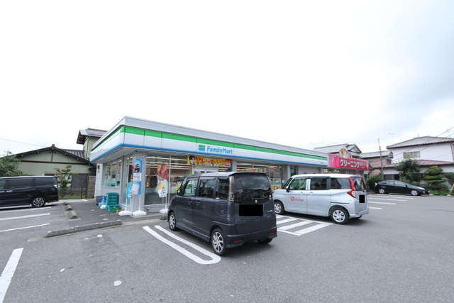 コンビニ　ファミリーマート御幸ヶ原店（コンビニ）まで530m