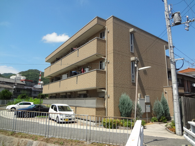 建物外観　リバープレイス中山手