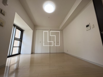 居室・リビング　ルクレ西長堀　洋室