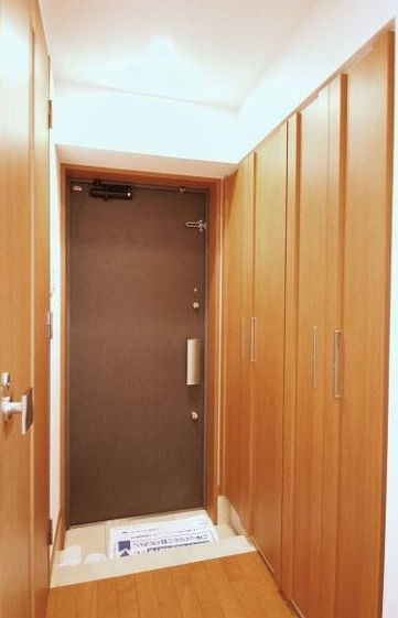 玄関　別タイプ部屋　参考写真です