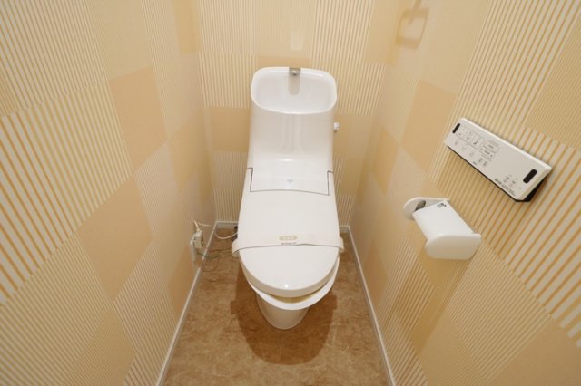 トイレ　コンパクトで使いやすいトイレです