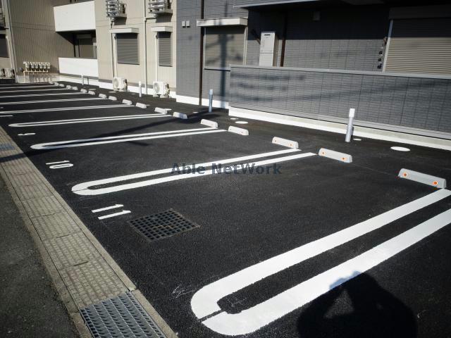 駐車場　駐車場