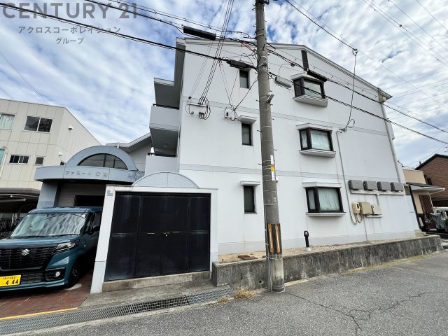 建物外観　敷地内に駐輪スペースあります☆