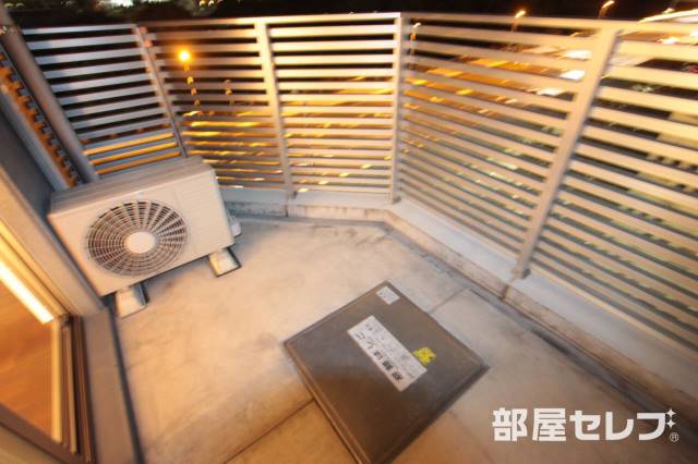 バルコニー　バルコニーも広々