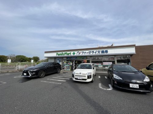 コンビニ　ファミリーマート 真砂一丁目店（コンビニ）まで801m