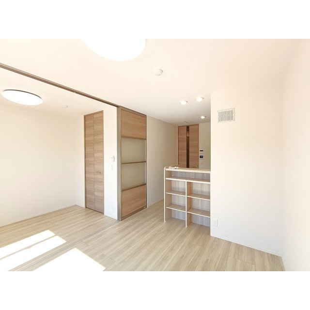 トイレ　※類似物件（反転）