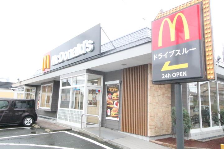 飲食店　マクドナルド掛川店（飲食店）まで727m