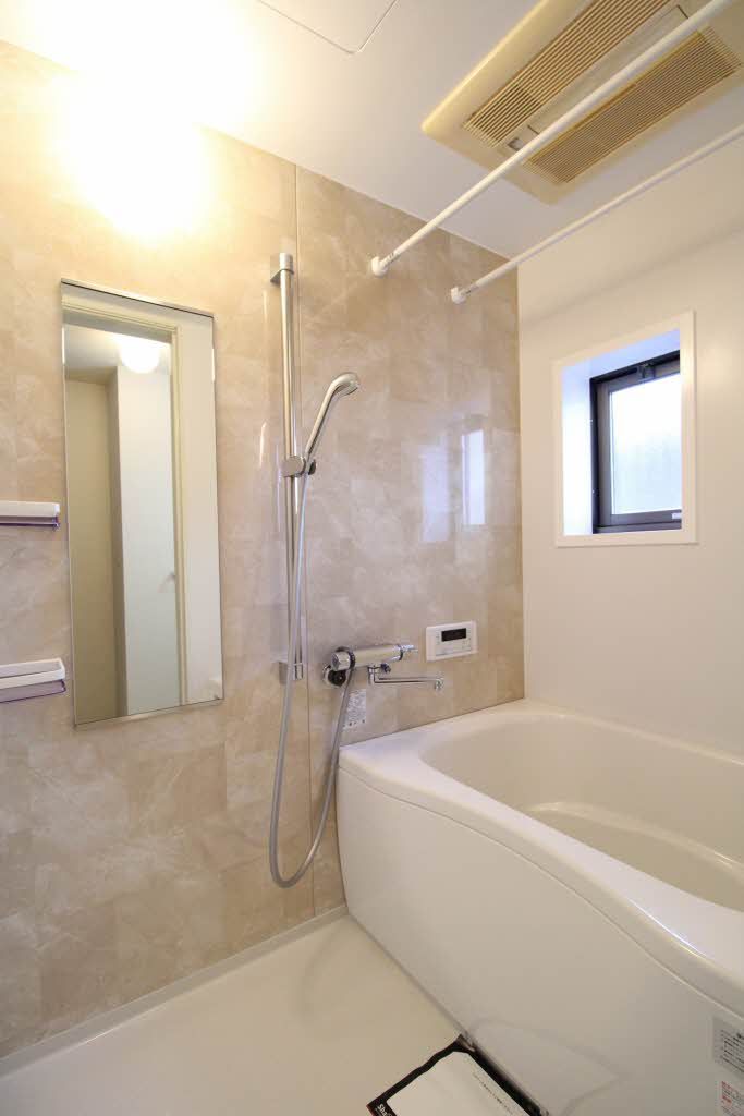 バス・シャワールーム　浴室
