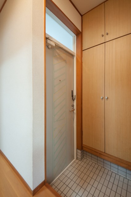 玄関　※写真は今回募集の部屋とは異なります