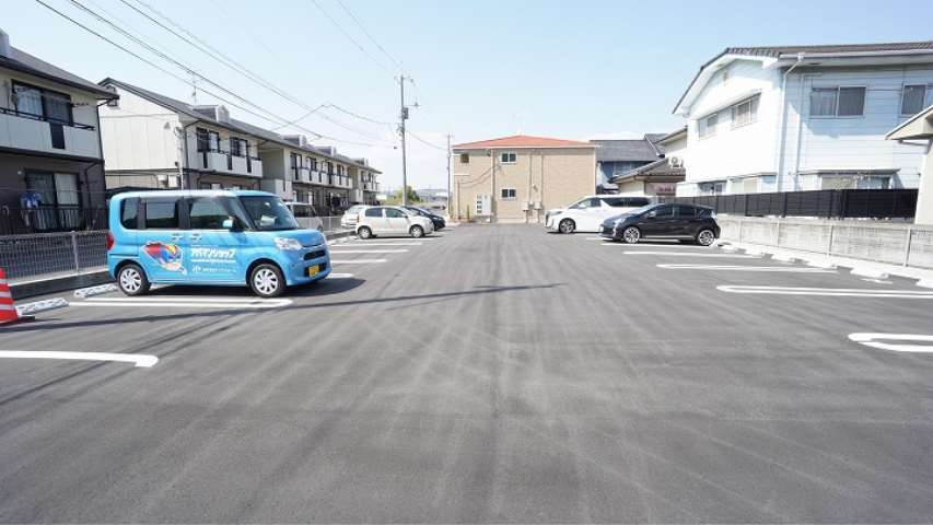 駐車場　駐車場
