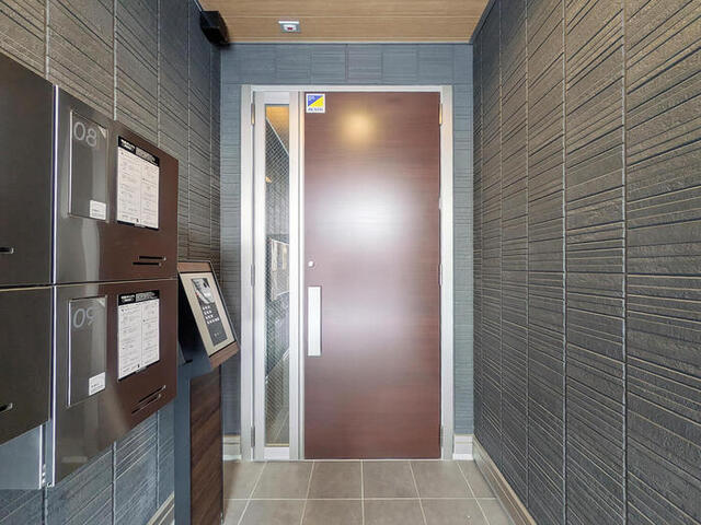 エントランス　エントランス