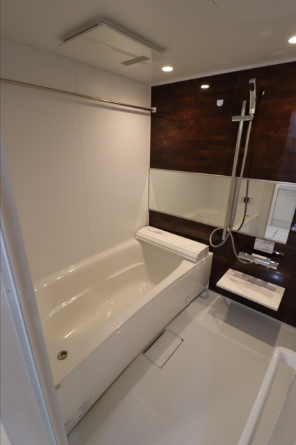 バス・シャワールーム　浴室