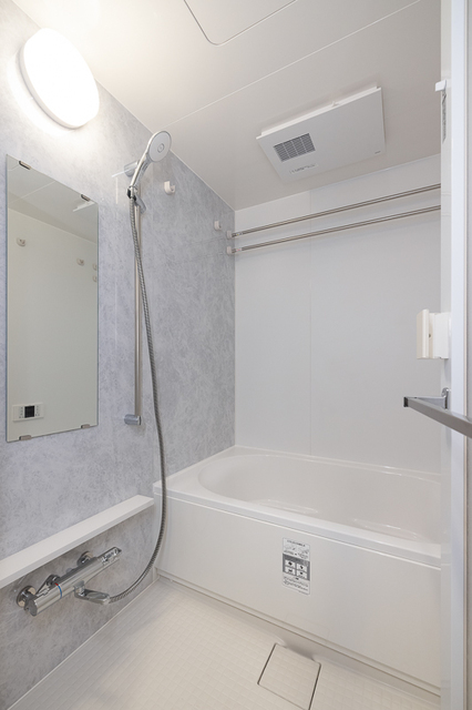 バス・シャワールーム　※写真は同タイプ住戸です。