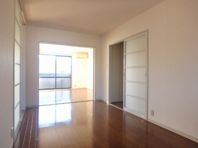 居室・リビング　図面と現状に相違がある場合には現状を優先