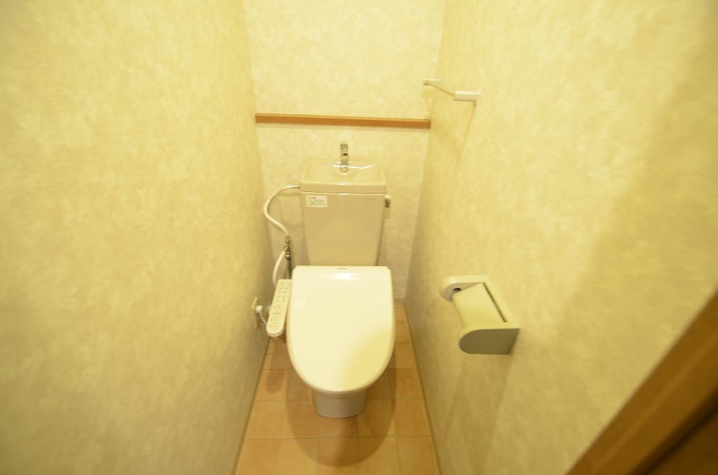 トイレ　シャワー付トイレ