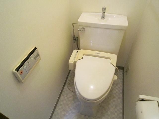 トイレ　★ウォシュレット付き★