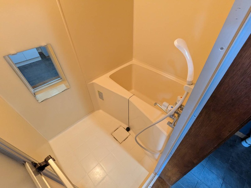 バス・シャワールーム　バス