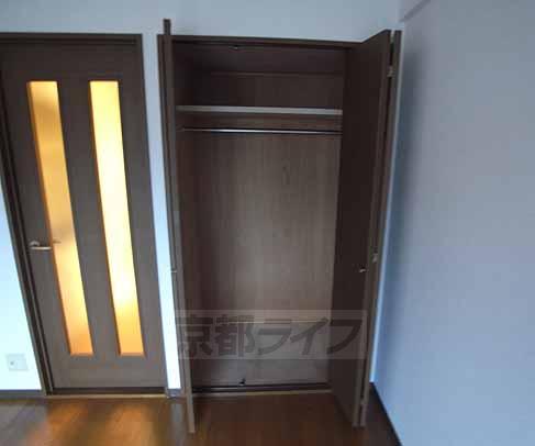 収納　しっかり目のクローゼットです。