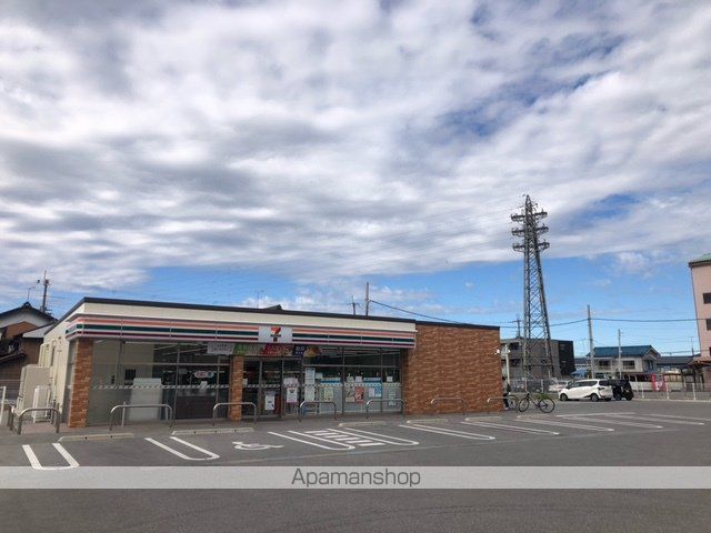 コンビニ　セブンイレブン（コンビニ）まで1378m