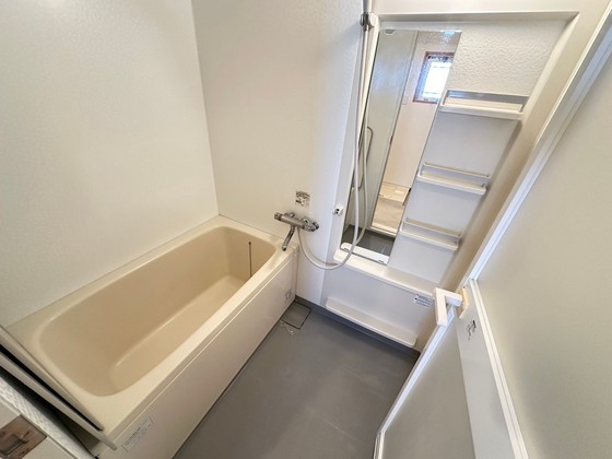 バス・シャワールーム　※別号室の写真です