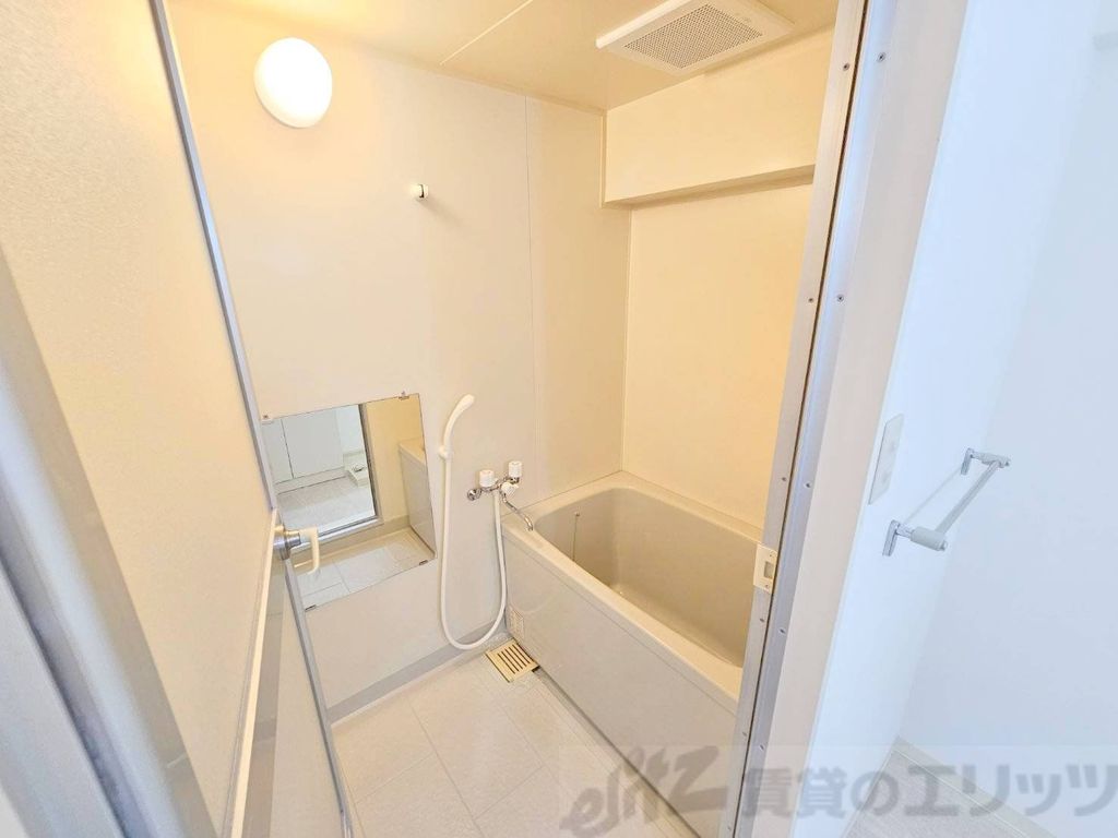 バス・シャワールーム　洗面