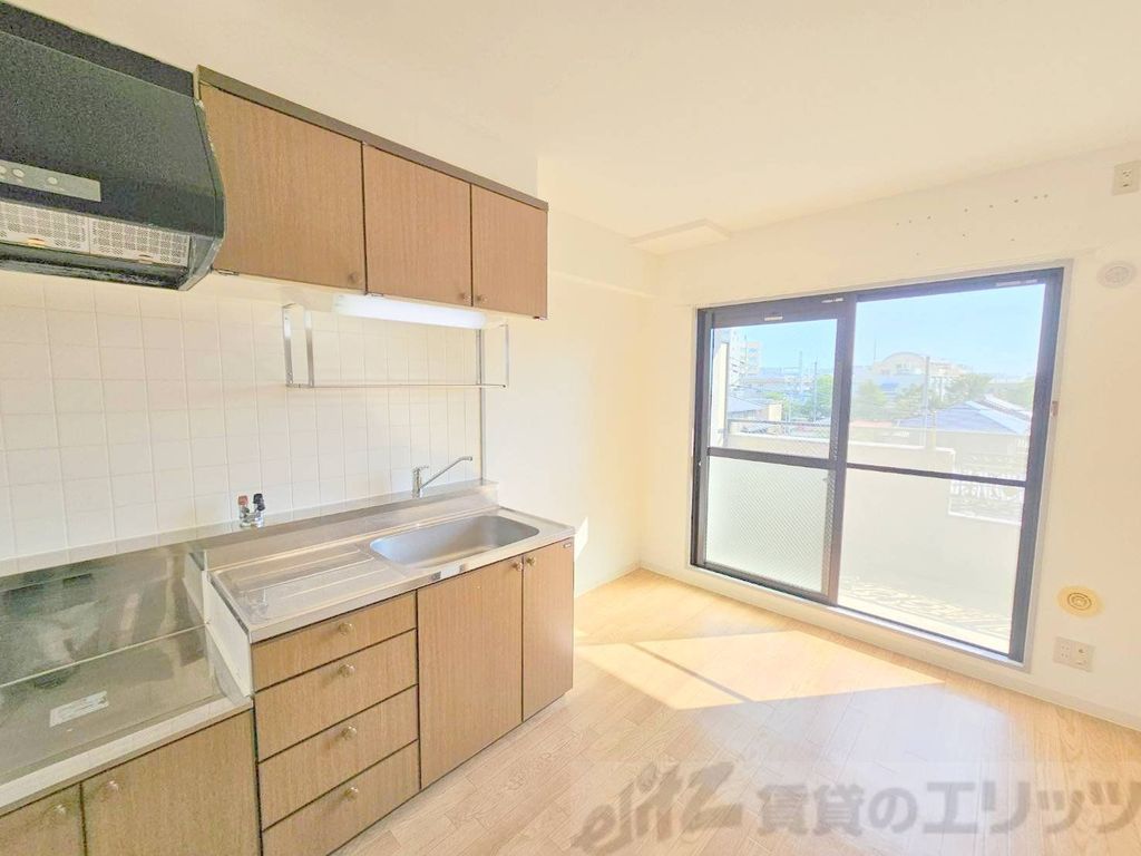 居室・リビング　キッチン