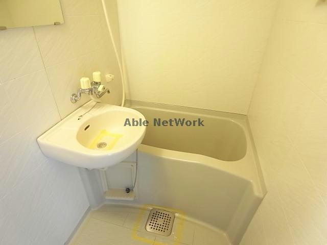 バス・シャワールーム　バス