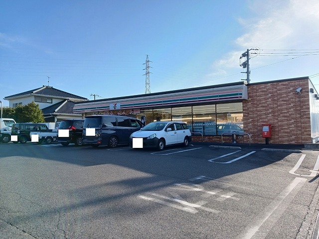 コンビニ　セブンイレブン光市中央１丁目店（コンビニ）まで500m