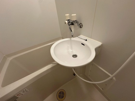 洗面設備　※別部屋の写真です