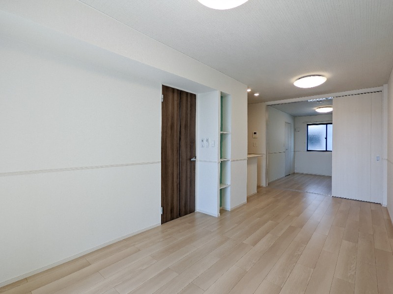 居室・リビング　図面と現状に相違がある場合には現状を優先