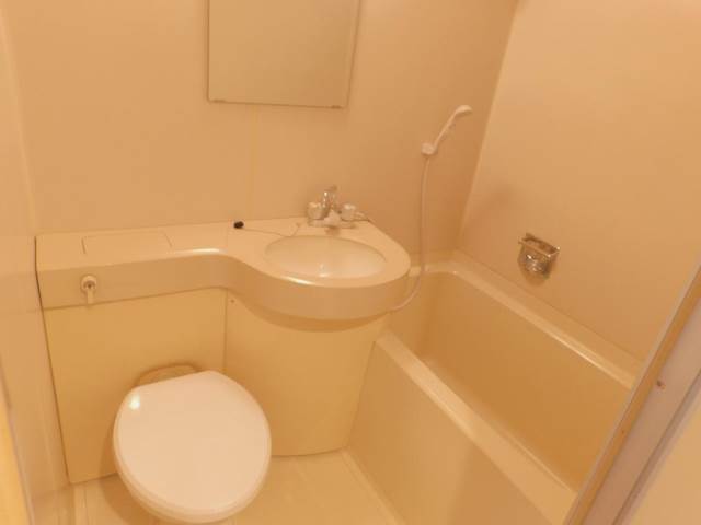 バス・シャワールーム　バス・トイレ・洗面　３点ユニット