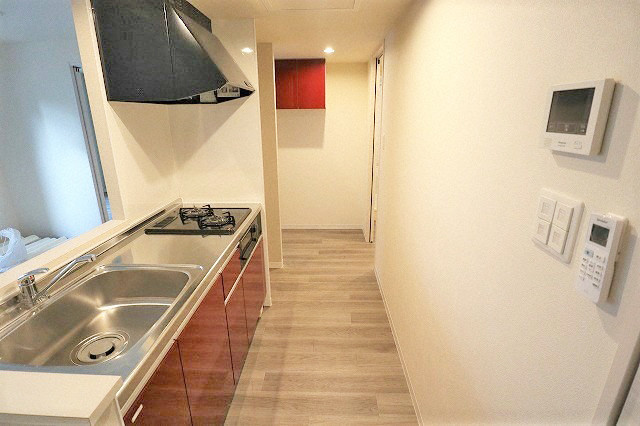 キッチン　人気の対面システムキッチンタイプです！