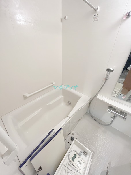 バス・シャワールーム　浴室（内装中）