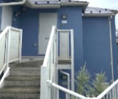 エントランス　落ち着いたエントランスです