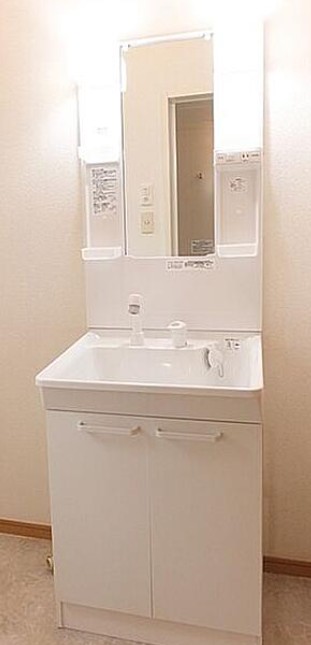 洗面設備　忙しい朝には欠かせない洗面所です