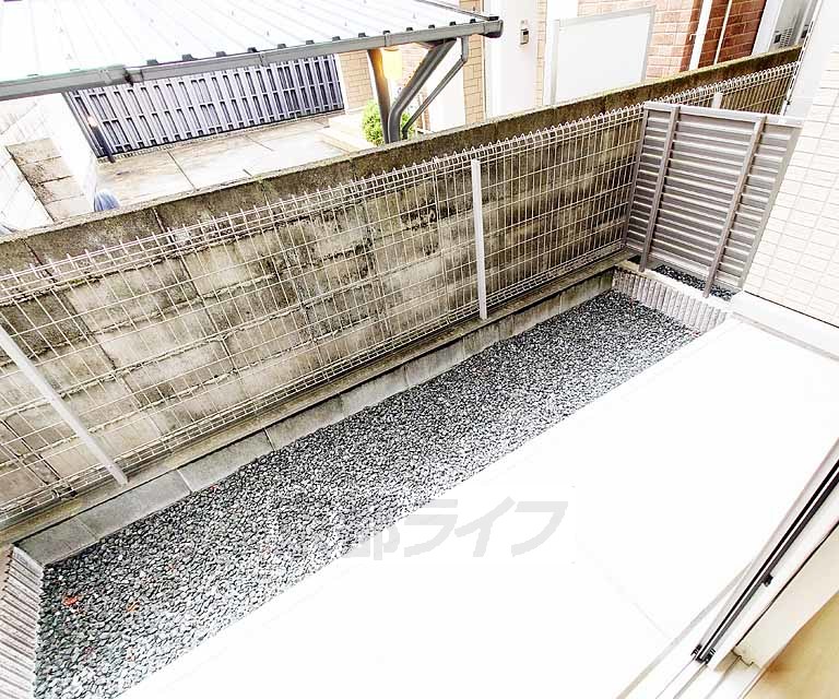 バルコニー　ゆとりのあるバルコニーです。