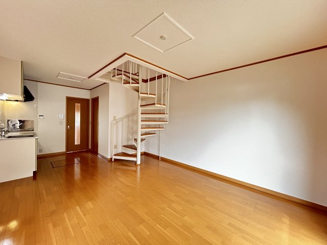 居室・リビング　※同物件別号室の写真になります