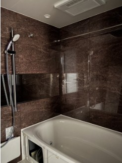 バス・シャワールーム　バス※別部屋参考写真