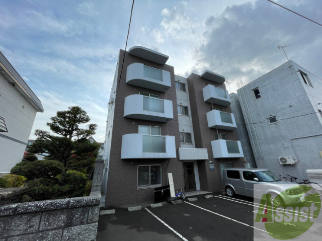 建物外観　札幌市中央区南７条「ＮＯＲＤ　ＦＩＵＭＥ南７条」